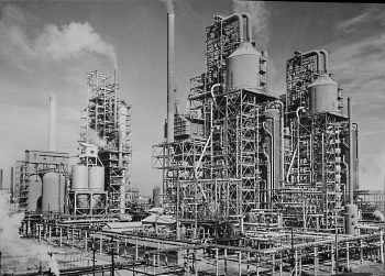 petroleum cracking plant